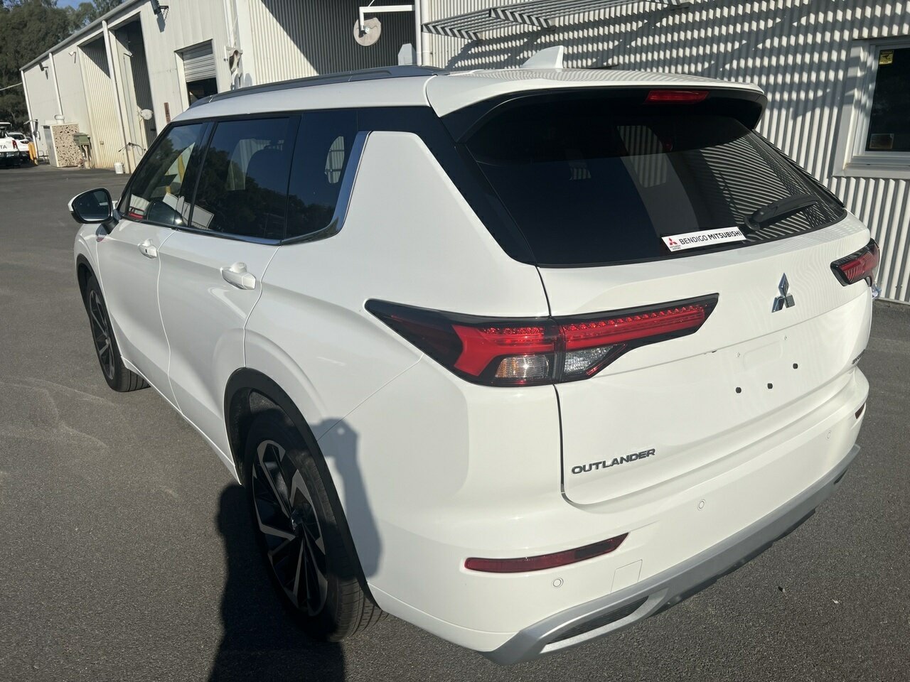 2024 Mitsubishi Outlander ZM Exceed SUV Image 8