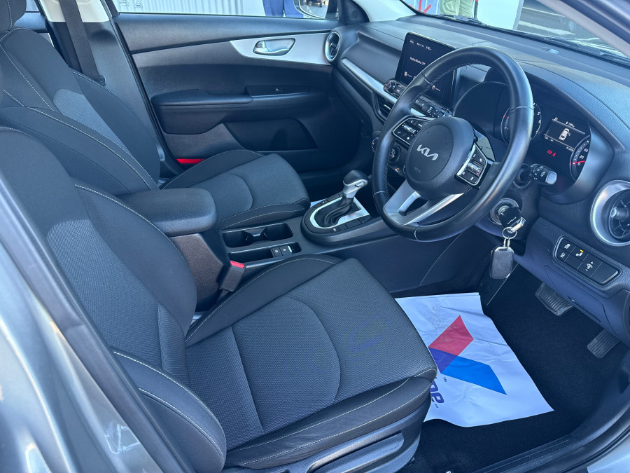 2022 Kia Cerato BD S Hatch Image 14