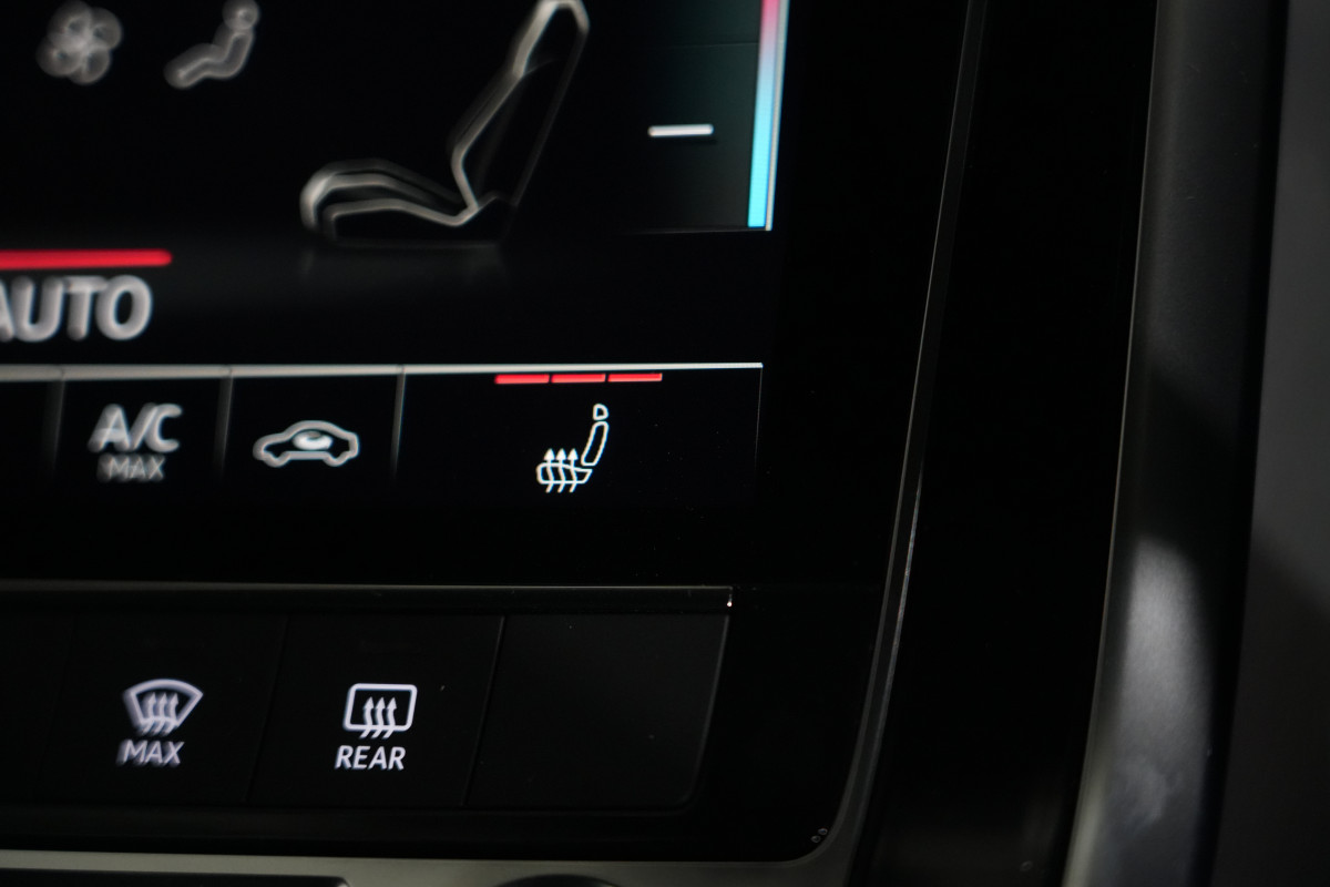 2024 Audi Q8 F1 60 TFSI e S Line SUV