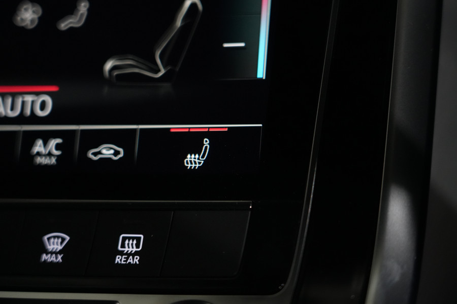 2024 Audi Q8 F1 60 TFSI e S Line SUV