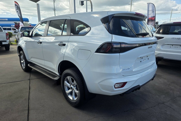 2025 Isuzu MU-X RJ LS-M SUV Image 5
