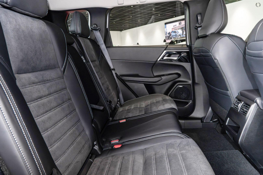2025 Mitsubishi Outlander ZM Aspire SUV Image 7