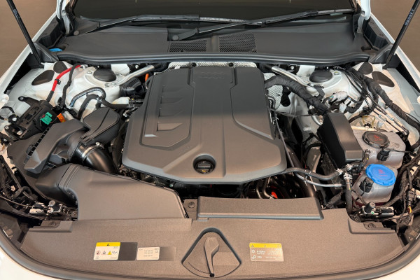 2025 Audi A5 B10 e-hybrid S-Line Sedan Image 17