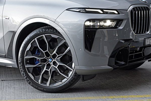 2023 BMW X7 G07 LCI xDrive40d M Sport Wagon image 6