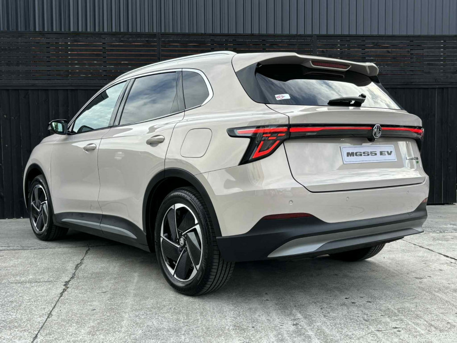 2026 MY25 MG MGS5 EV ZS3EM Essence 62 SUV Image 19
