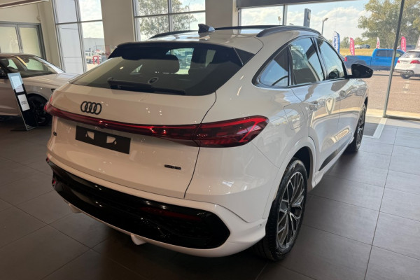 2025 Audi Q5 FY TDI Sport SUV Image 3