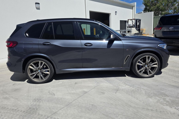 2019 BMW X5 G05 M50d SUV Image 2