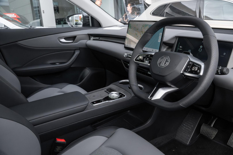 2025 MG MGS5 EV ZS3EM Essence 49 SUV Image 4