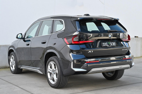 2025 BMW X1 U11 sDrive18i SUV image 4