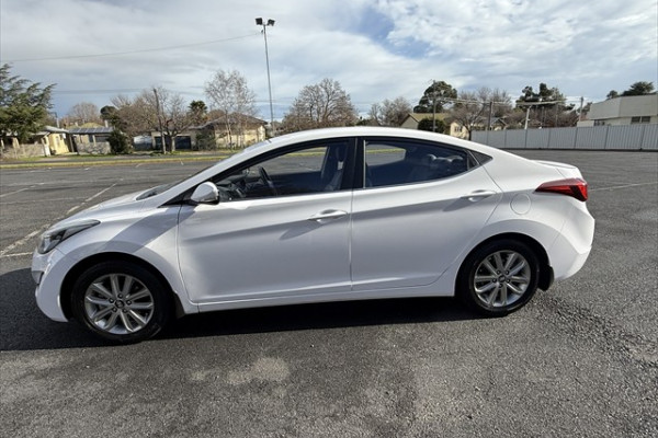 2014 Hyundai Elantra MD3 Trophy Sedan Image 6