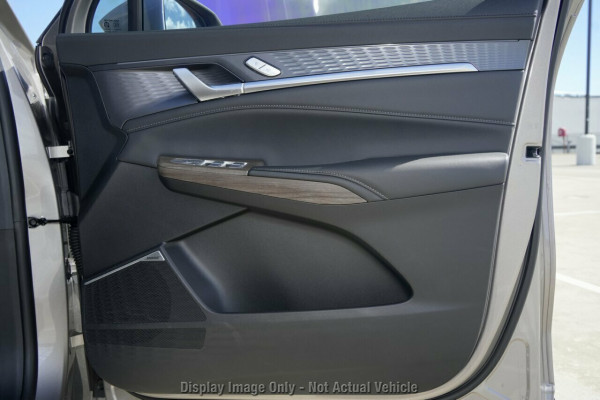 2025 MG QS IS31 Essence SUV Image 9