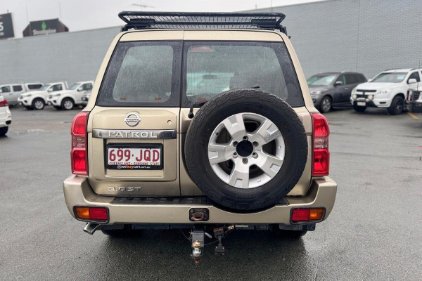 2006 Nissan Patrol GU IV ST SUV Image 9