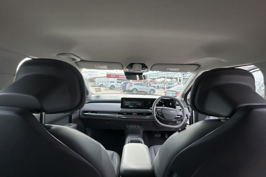 2025 Kia EV3 SV Earth SUV Image 18