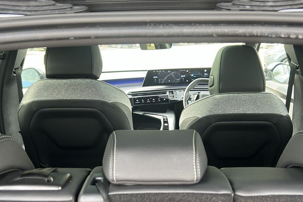 2024 MY25 Peugeot 3008 P64 GT Premium Hybrid SUV Image 27