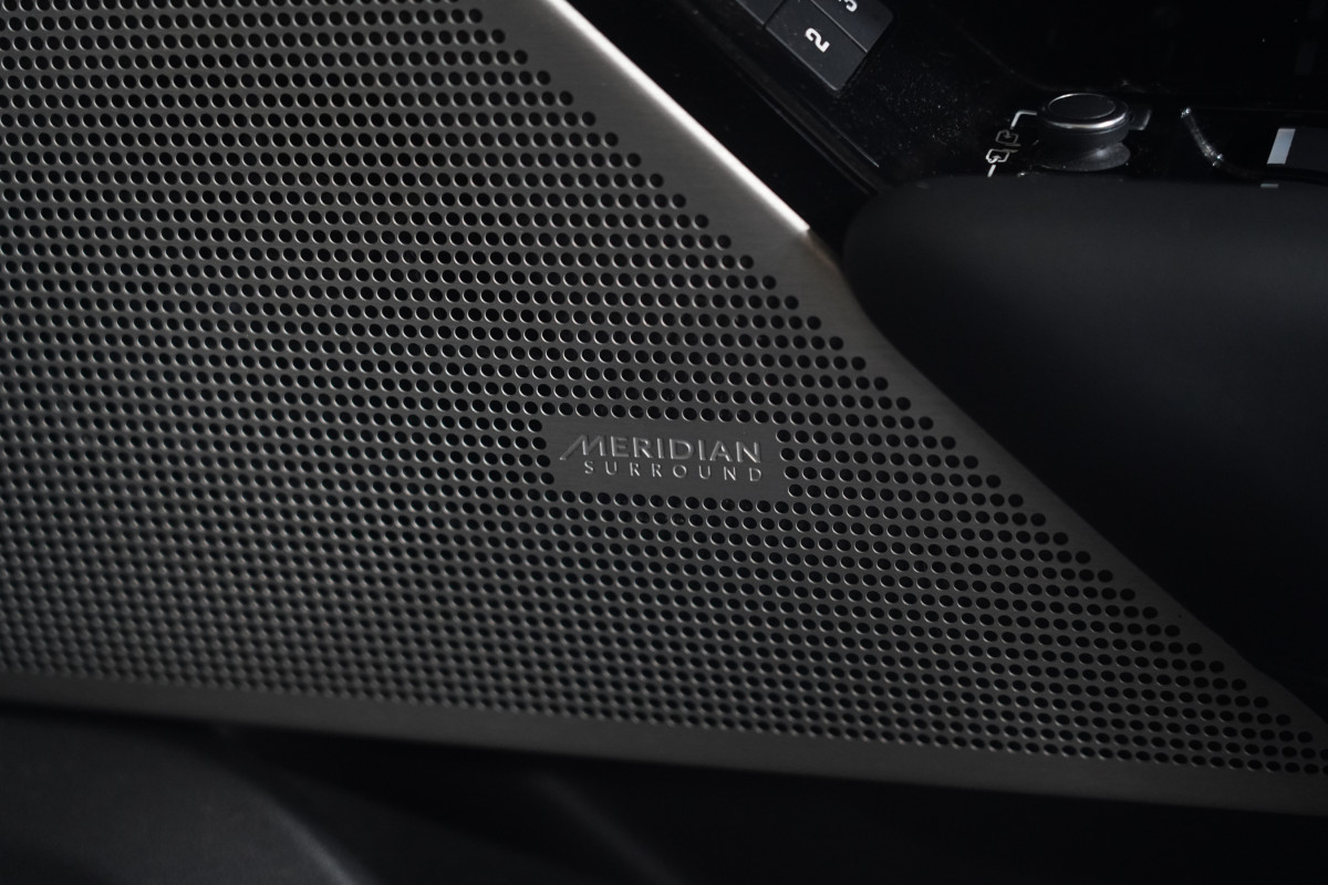 2019 Land Rover Range Rover Velar L560 P550 SVAutobiography Dynamic SUV