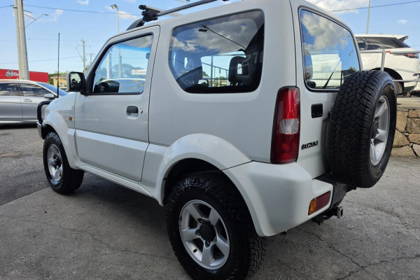 2012 Suzuki Jimny SN413 T6 Sierra SUV Image 9