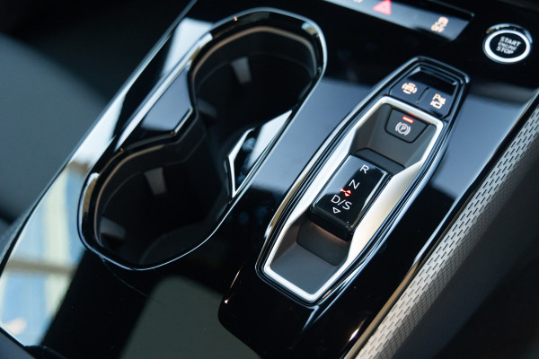 2025 Audi A5 B10 e-hybrid S-Line 270Kw Sedan image 9