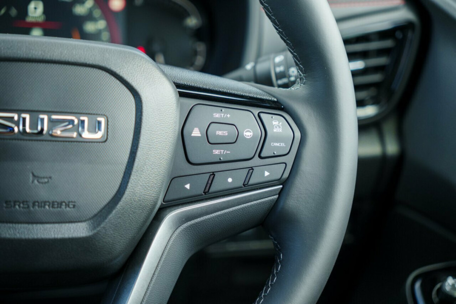 2025 Isuzu MU-X RJ X-TERRAIN SUV Image 15