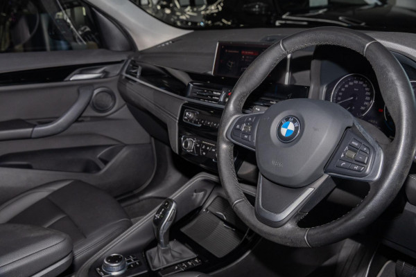 2021 BMW X1 F48 LCI sDrive18i SUV image 7