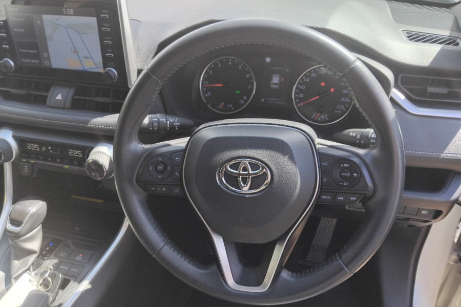 2020 Toyota RAV4 MXAA52R GXL SUV Image 11