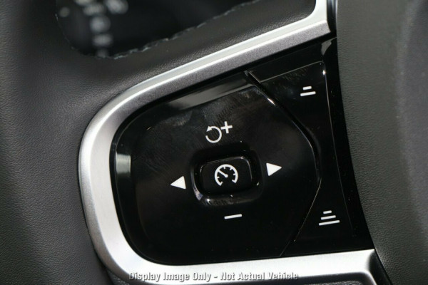 2026 Volvo XC90 L Series Ultra B5 Dark SUV Image 14