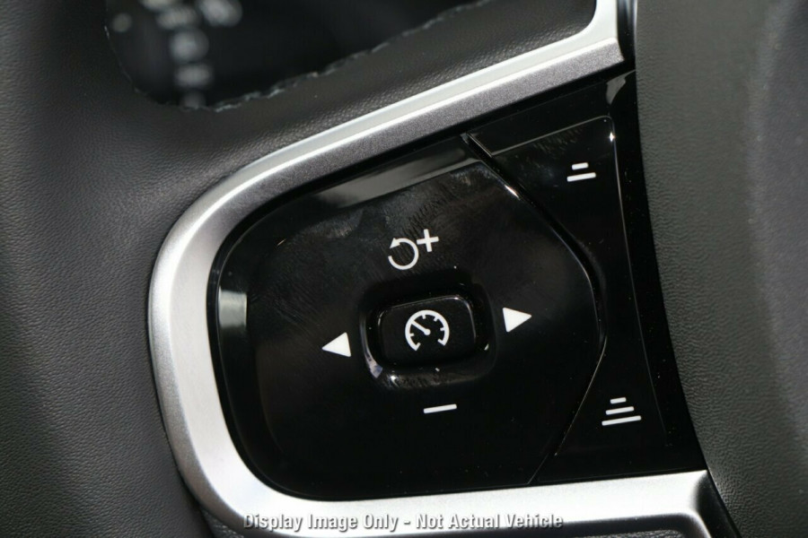 2026 Volvo XC90 L Series Ultra B5 Dark SUV Image 14