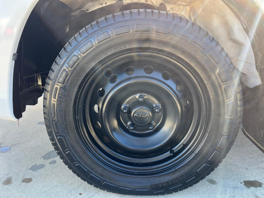 2017 Toyota HiLux GUN123R SR Cab Chassis Image 32