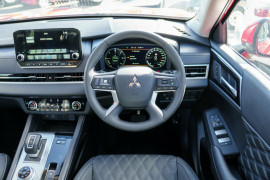 2024 Mitsubishi Outlander ZM PHEV Exceed SUV