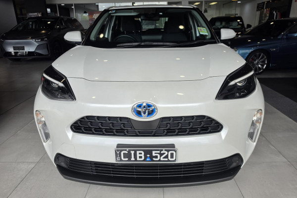 2023 Toyota Yaris Cross MXPB10R GX SUV Image 2