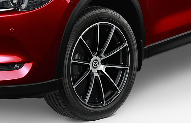 19-inch gloss black alloy wheels