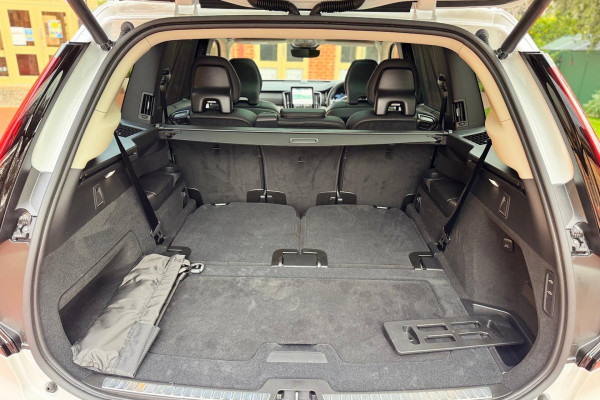 2026 Volvo XC90 L Series Ultra B5 Dark SUV Image 22