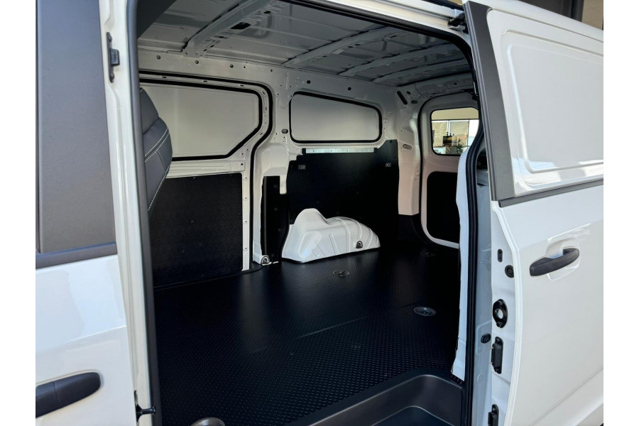 2025 LDV G10 SV7C + Van Image 11