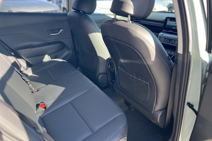 2025 Hyundai KONA SX2.V2 Hybrid Premium SUV Image 29