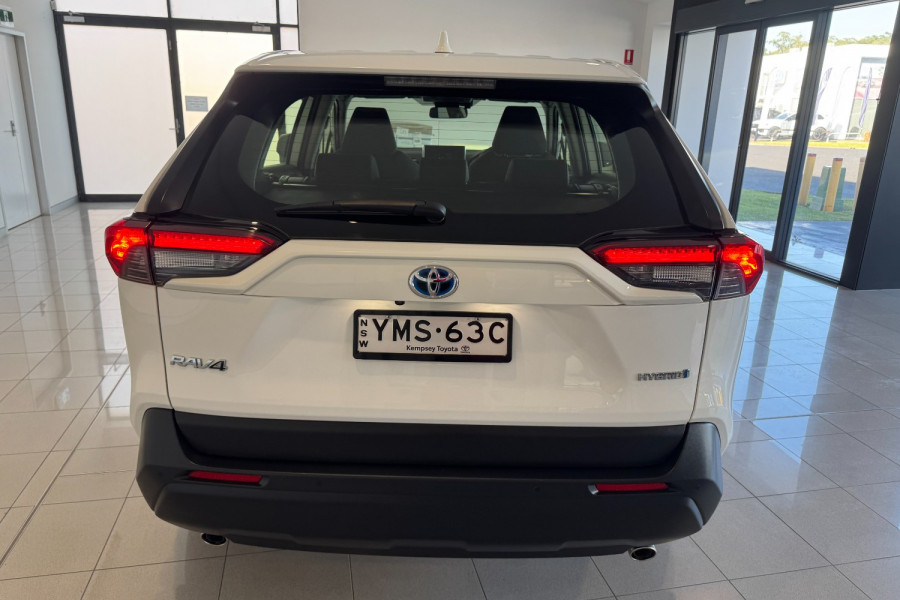2024 MYon Toyota RAV4 AXAH52R GX SUV Image 9