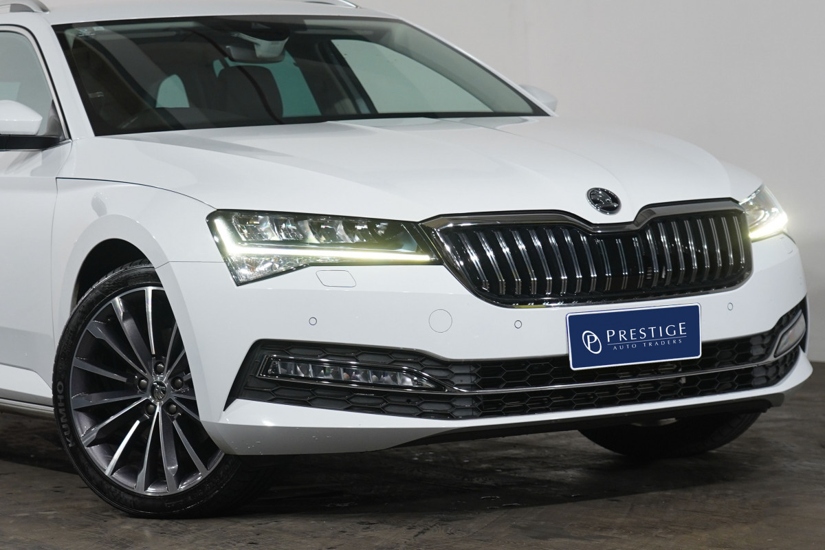 2022 Skoda Superb Style SUV Image 2