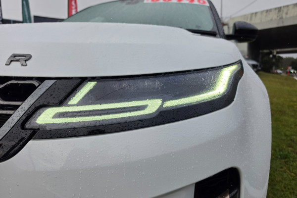 2022 Land Rover Range Rover Evoque L551 R-Dynamic SE SUV Image 12