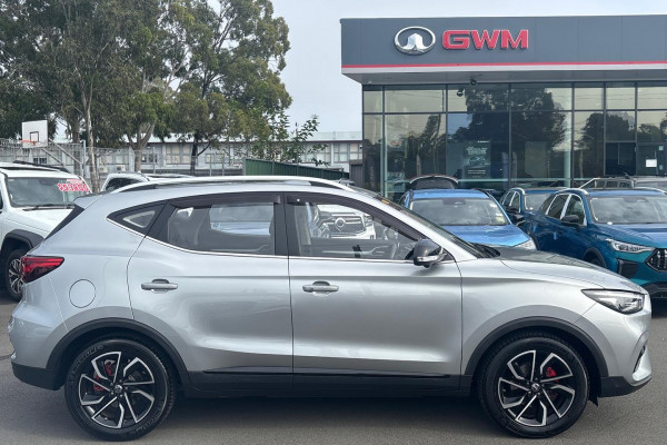 2023 MG ZST  Essence SUV