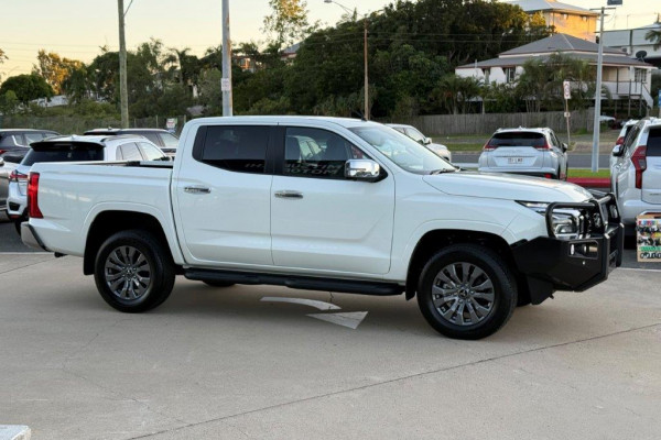 2024 Mitsubishi Triton MV GLS Ute Image 2
