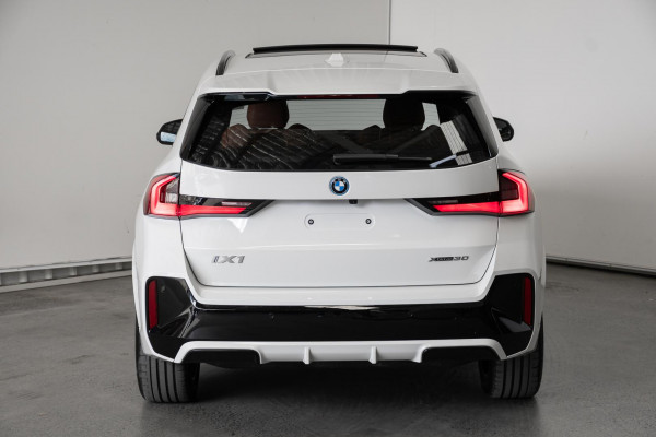 2026 BMW iX1 U11 xDrive30 M Sport SUV image 5
