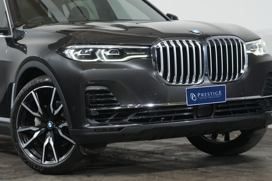 2020 BMW X7 Xdrive30d SUV Image 2