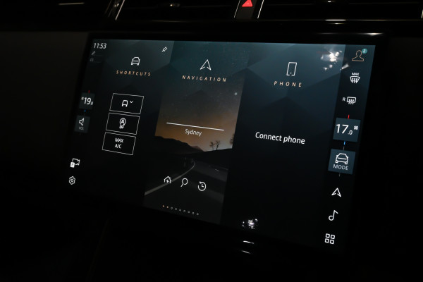 2026 MY25 Land Rover Range Rover Velar L560 P250 Dynamic SE SUV image 17