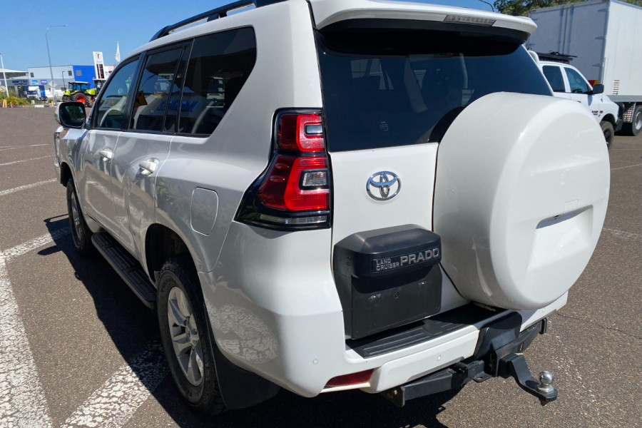 2018 Toyota LandCruiser Prado GDJ150R GXL SUV Image 6