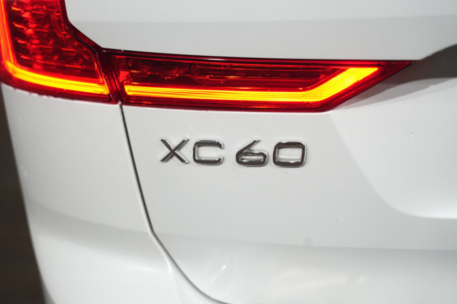 2023 Volvo XC60 UZ Ultimate B6 Dark SUV