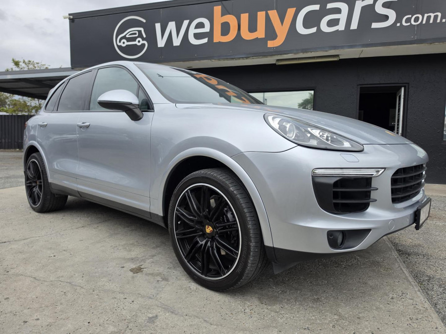 2016 MY17 Porsche Cayenne 92A Platinum Edition SUV Image 7