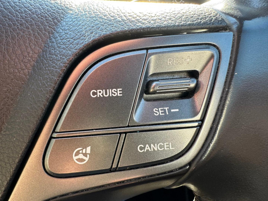2015 Hyundai Santa Fe DM Highlander SUV Image 23