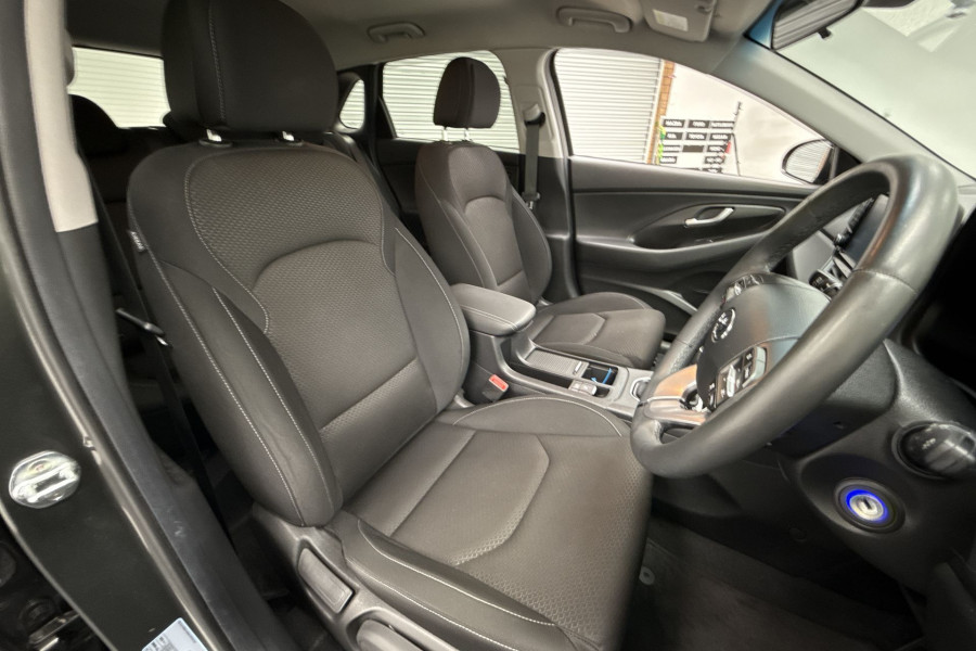2020 Hyundai i30 PD2 Active Hatch Image 21