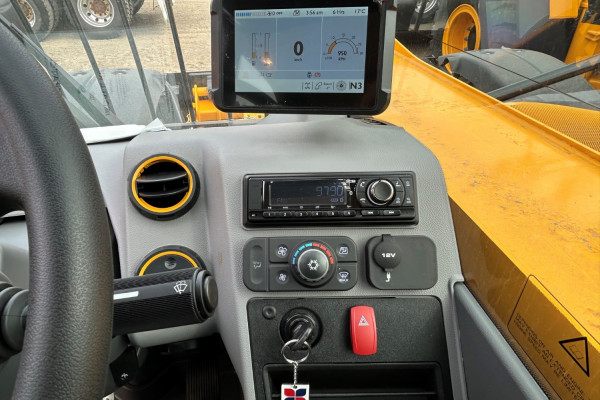 2026 JCB TELEHANDLER - AG Telescopic Handler Image 8