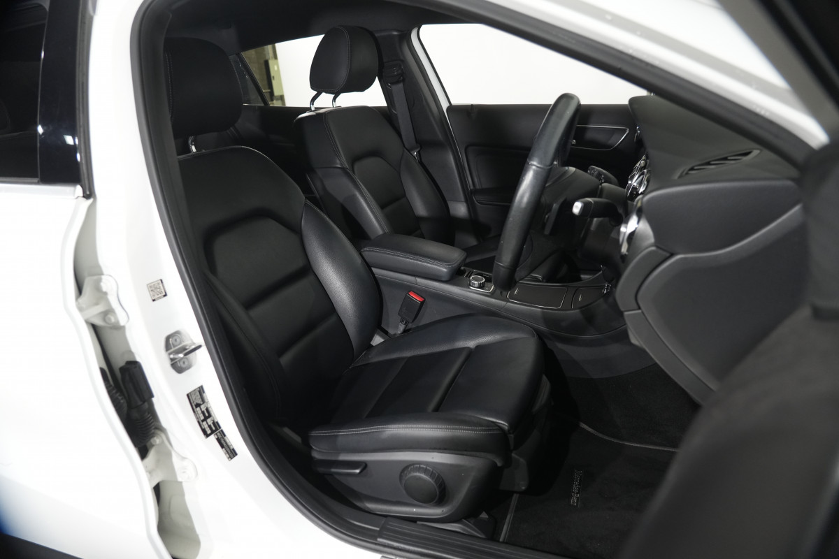 2019 Mercedes-Benz GLA-Class 180 SUV