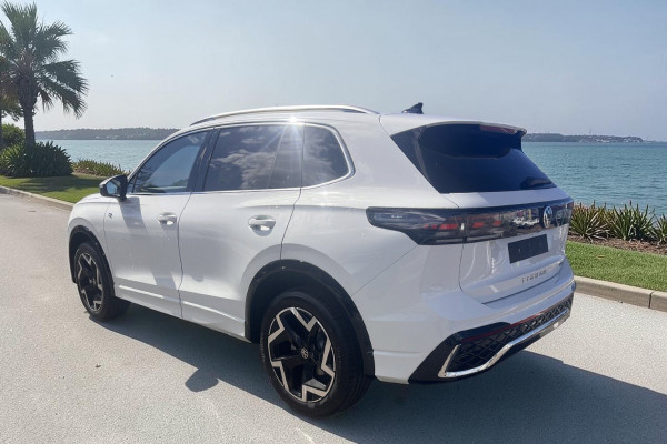 2026 Volkswagen Tiguan CT 150TSI R-Line SUV Image 5