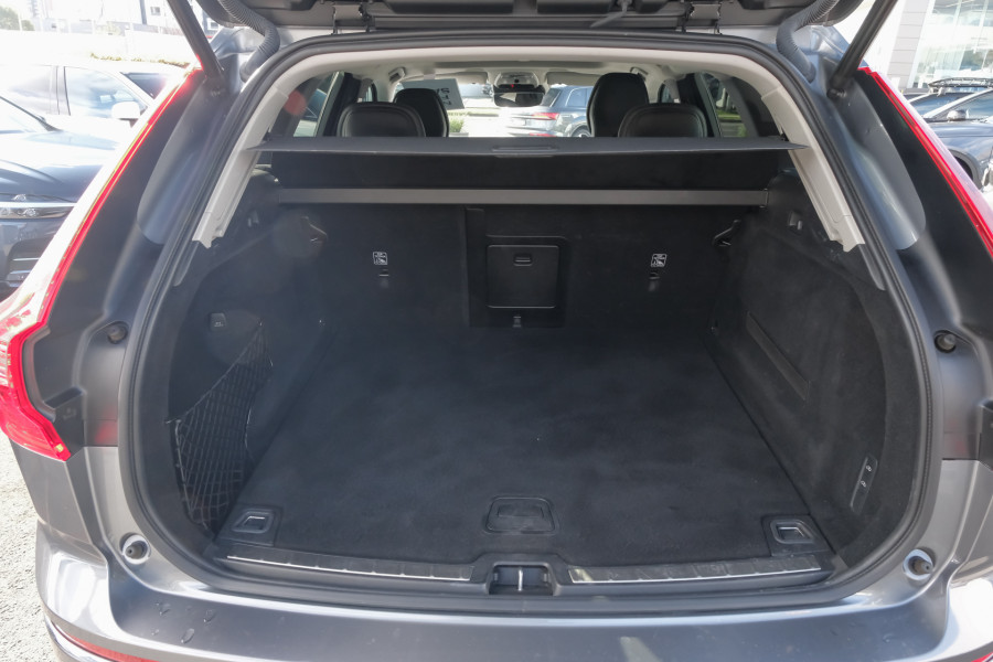 2020 Volvo XC60 UZ T5 SUV Image 19